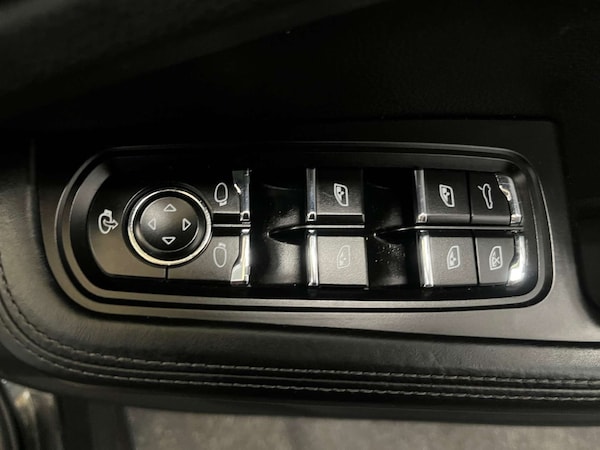 Used Porsche Macan 2017 for sale - 76064020: Photo 12
