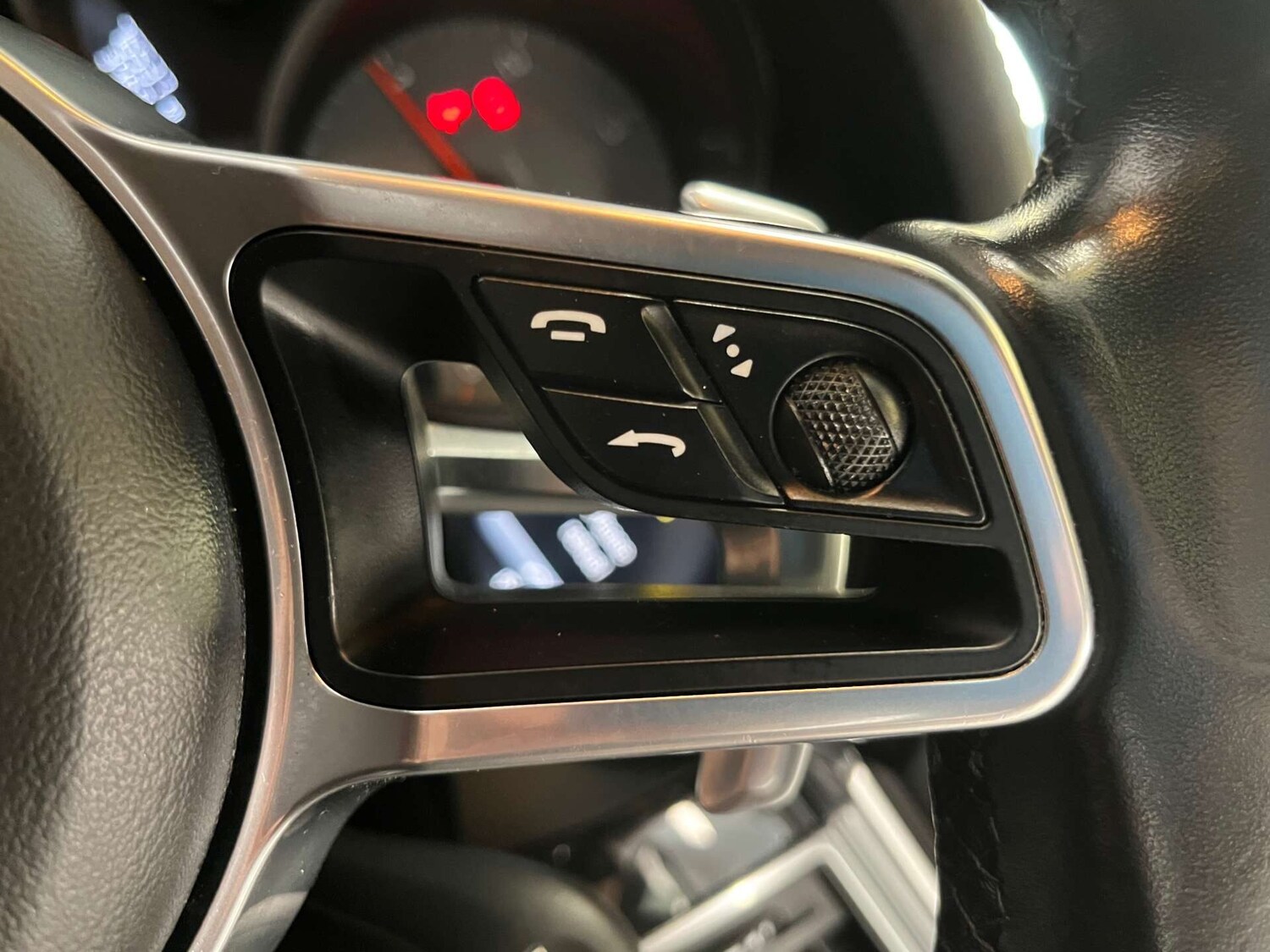 Used Porsche Macan 2017 for sale - 76064020: Photo 20