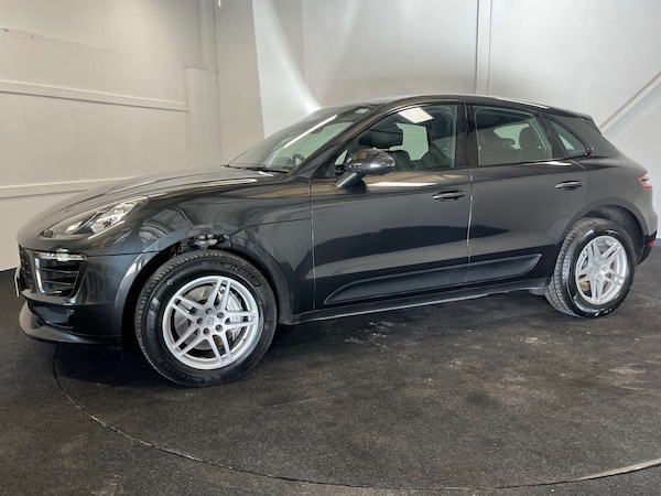 Used Porsche Macan 2017 for sale - 76064020: Photo 2