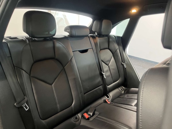 Used Porsche Macan 2017 for sale - 76064020: Photo 31