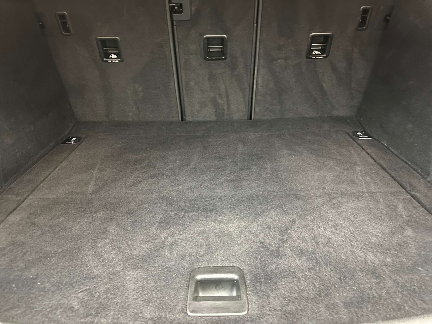 Used Porsche Macan 2017 for sale - 76064020: Photo 38