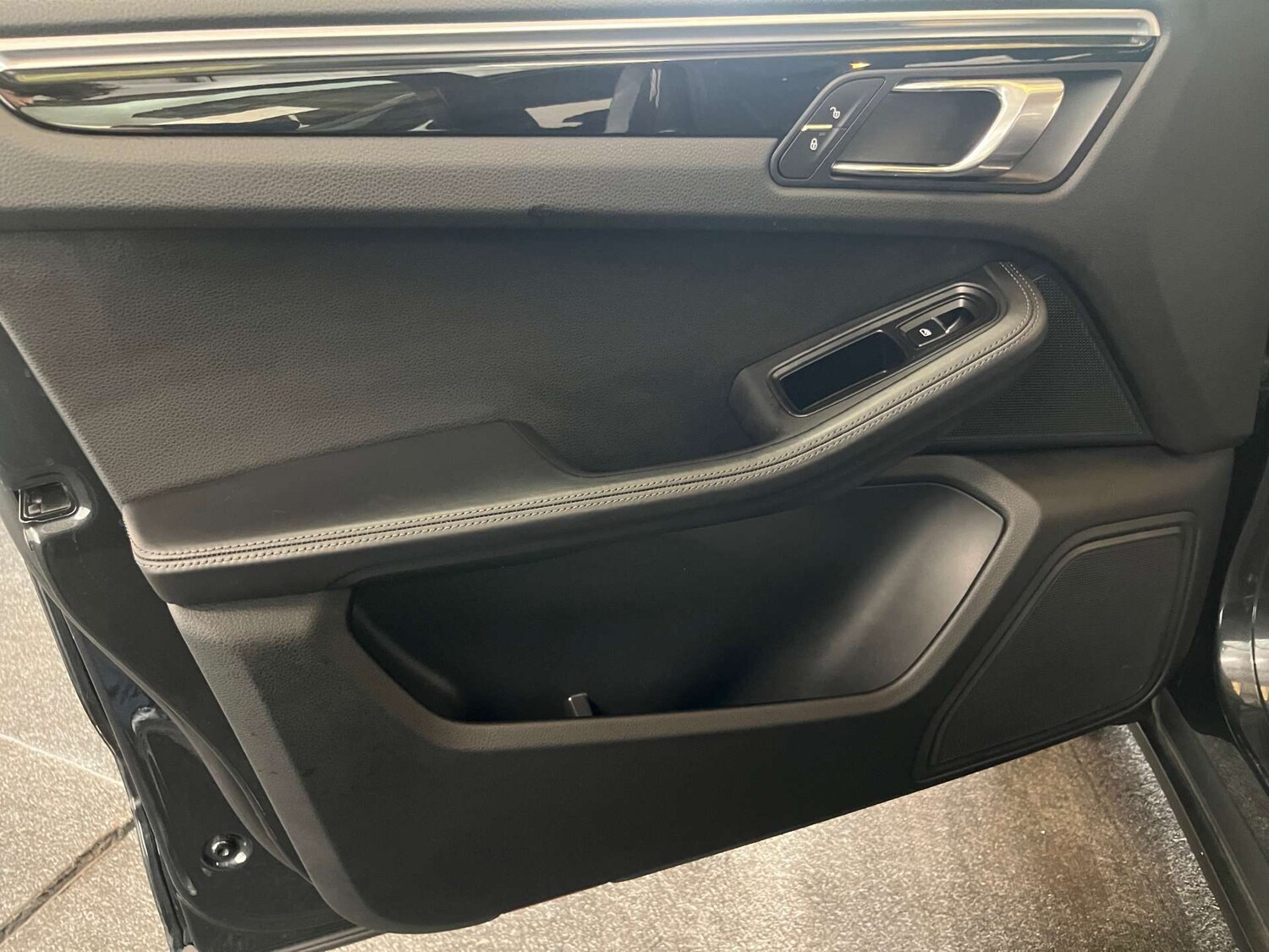 Used Porsche Macan 2017 for sale - 76064020: Photo 47