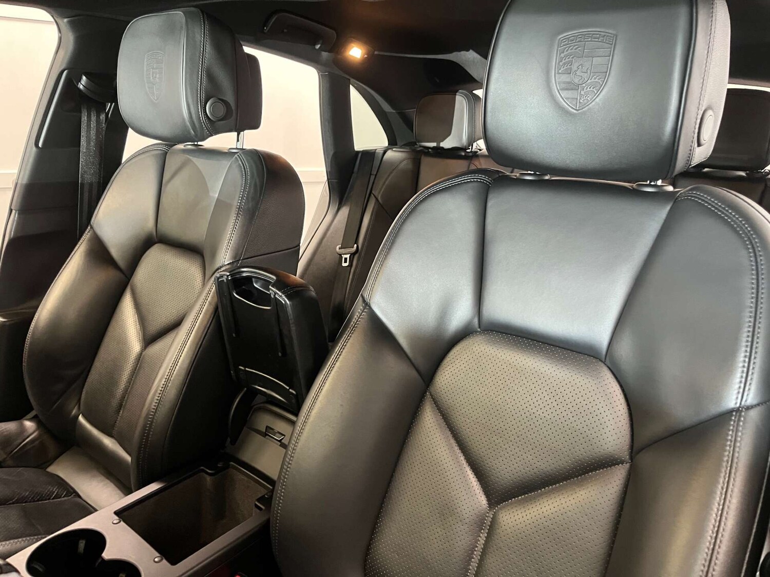 Used Porsche Macan 2017 for sale - 76064020: Photo 51