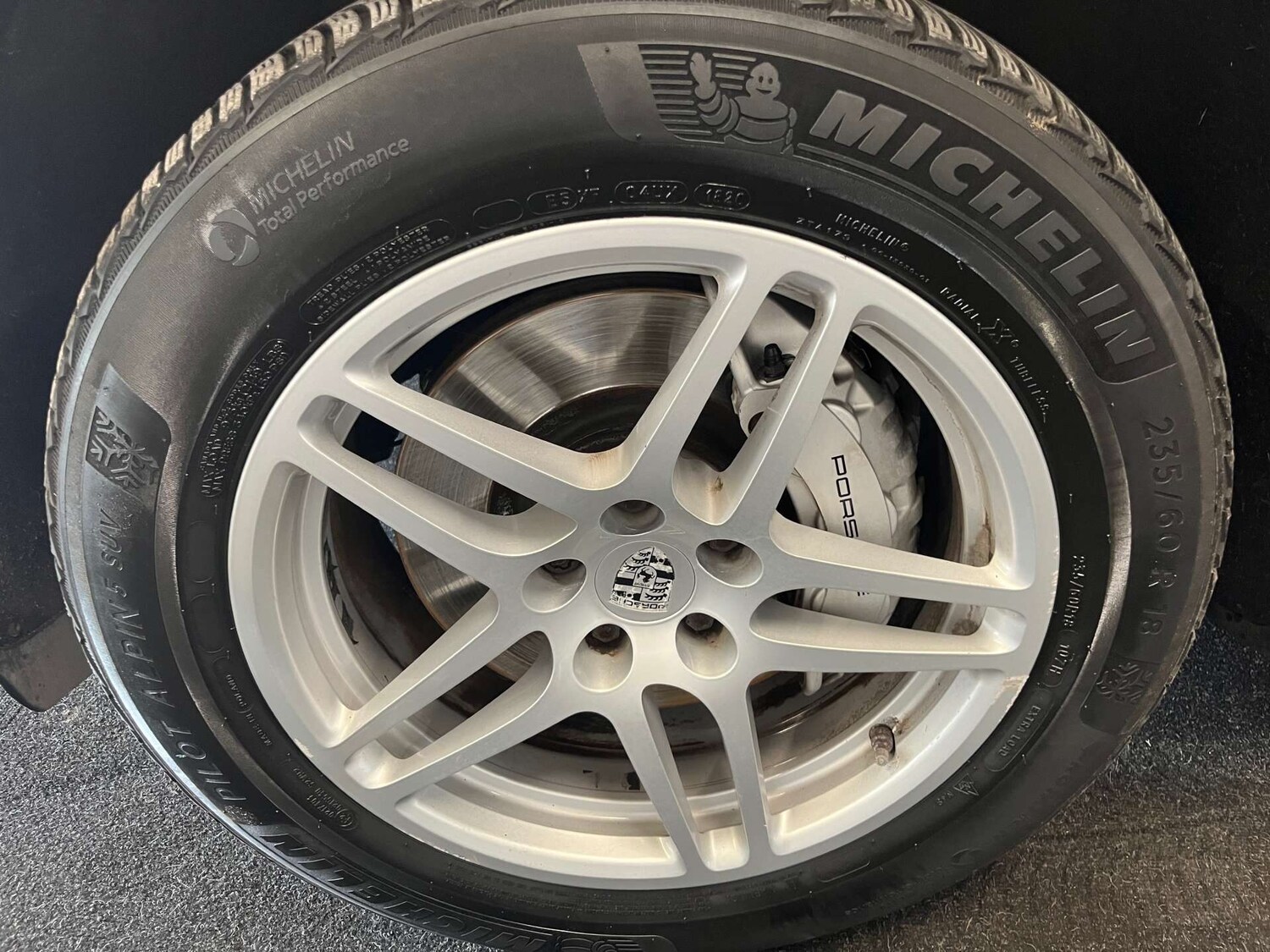 Used Porsche Macan 2017 for sale - 76064020: Photo 53