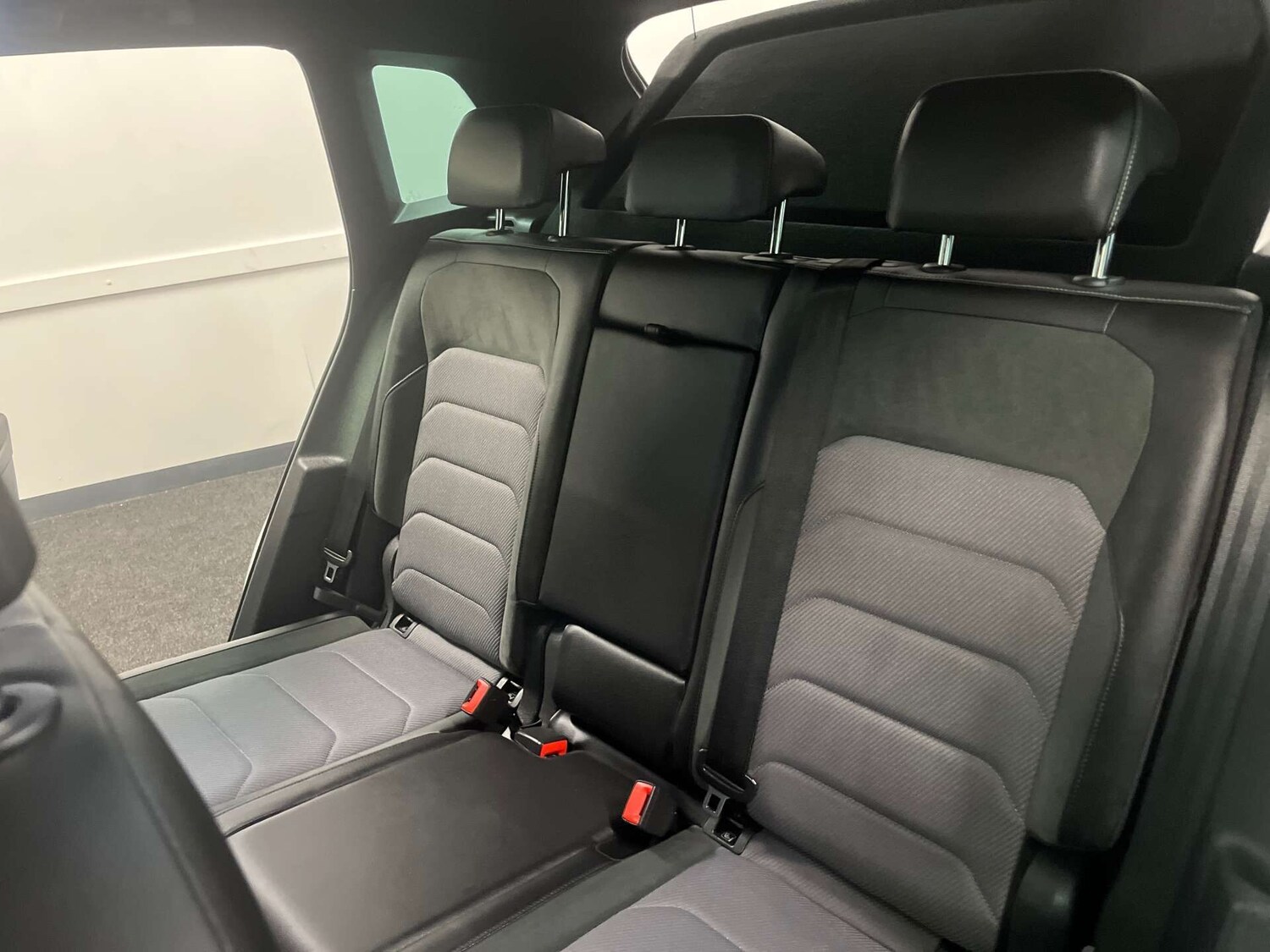 Used Volkswagen Tiguan 2018 for sale - 76357462: Photo 41