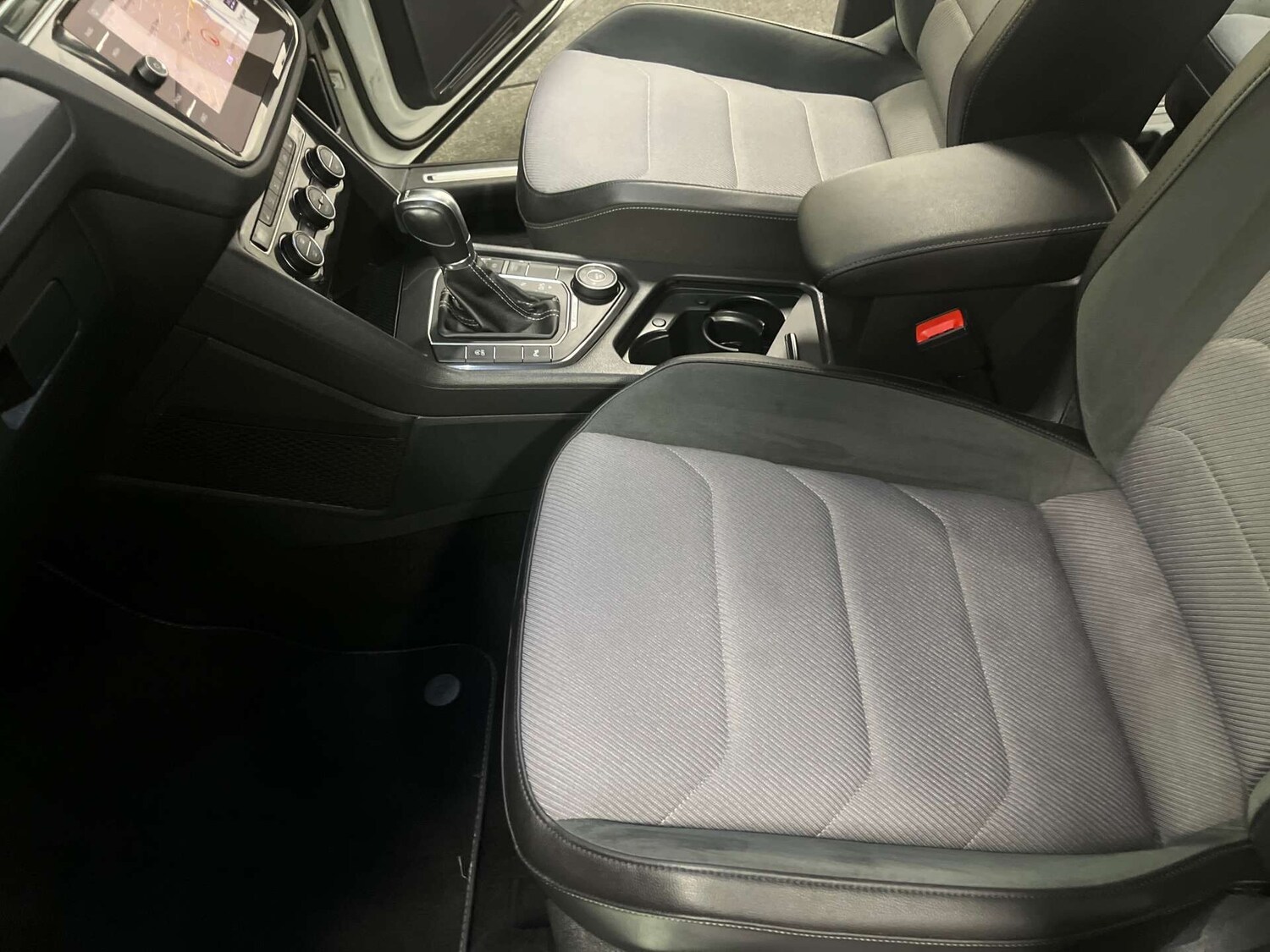 Used Volkswagen Tiguan 2018 for sale - 76357462: Photo 48