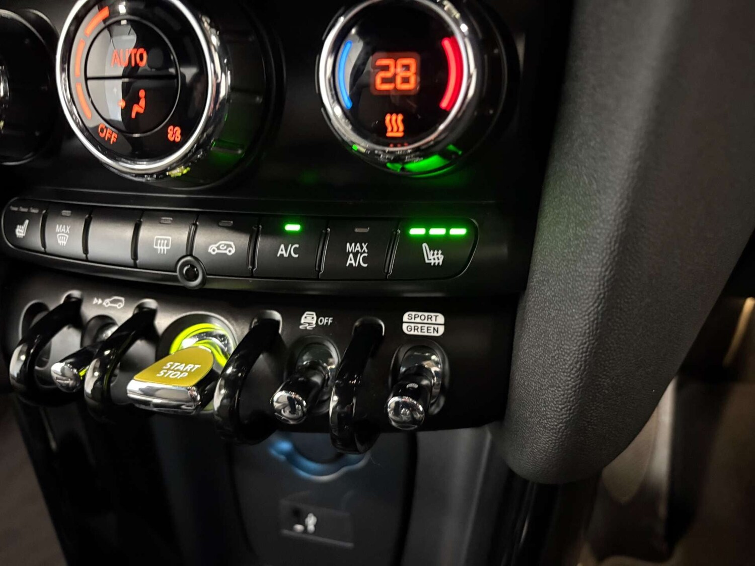 Used MINI Hatch 2022 for sale - 77403539: Photo 23