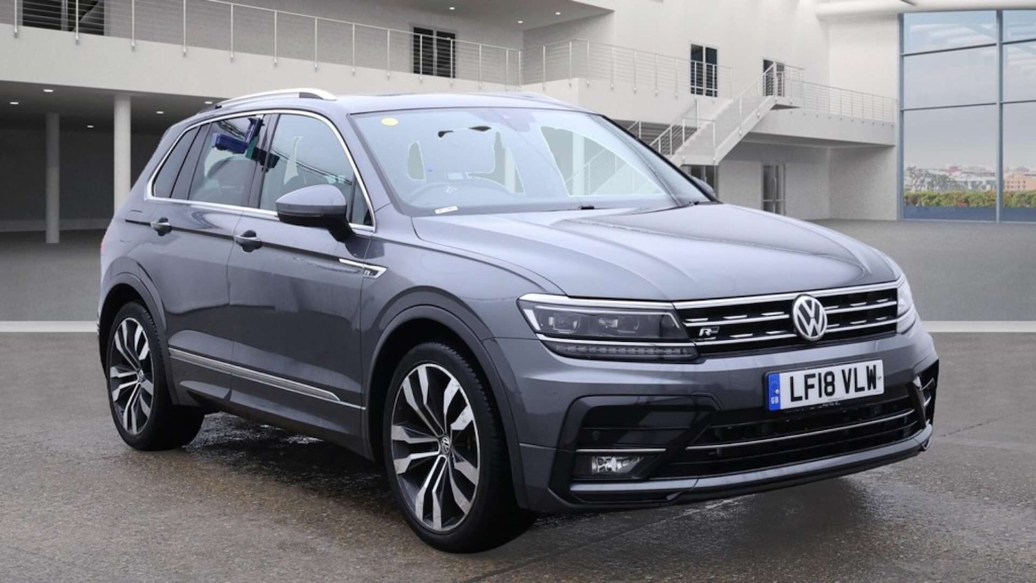 Used Volkswagen Tiguan 2018 for sale - 76365755: Photo 1