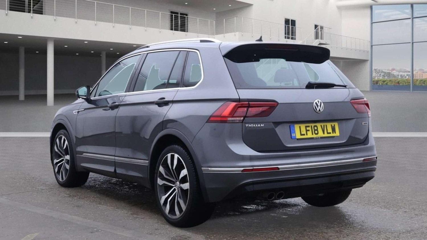Used Volkswagen Tiguan 2018 for sale - 76365755: Photo 3