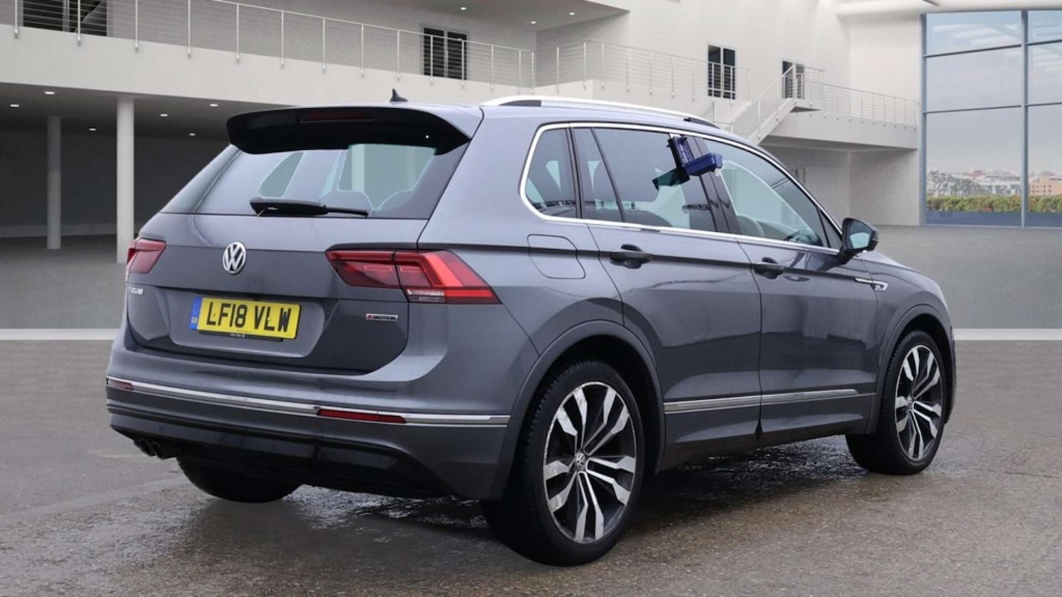 Used Volkswagen Tiguan 2018 for sale - 76365755: Photo 4
