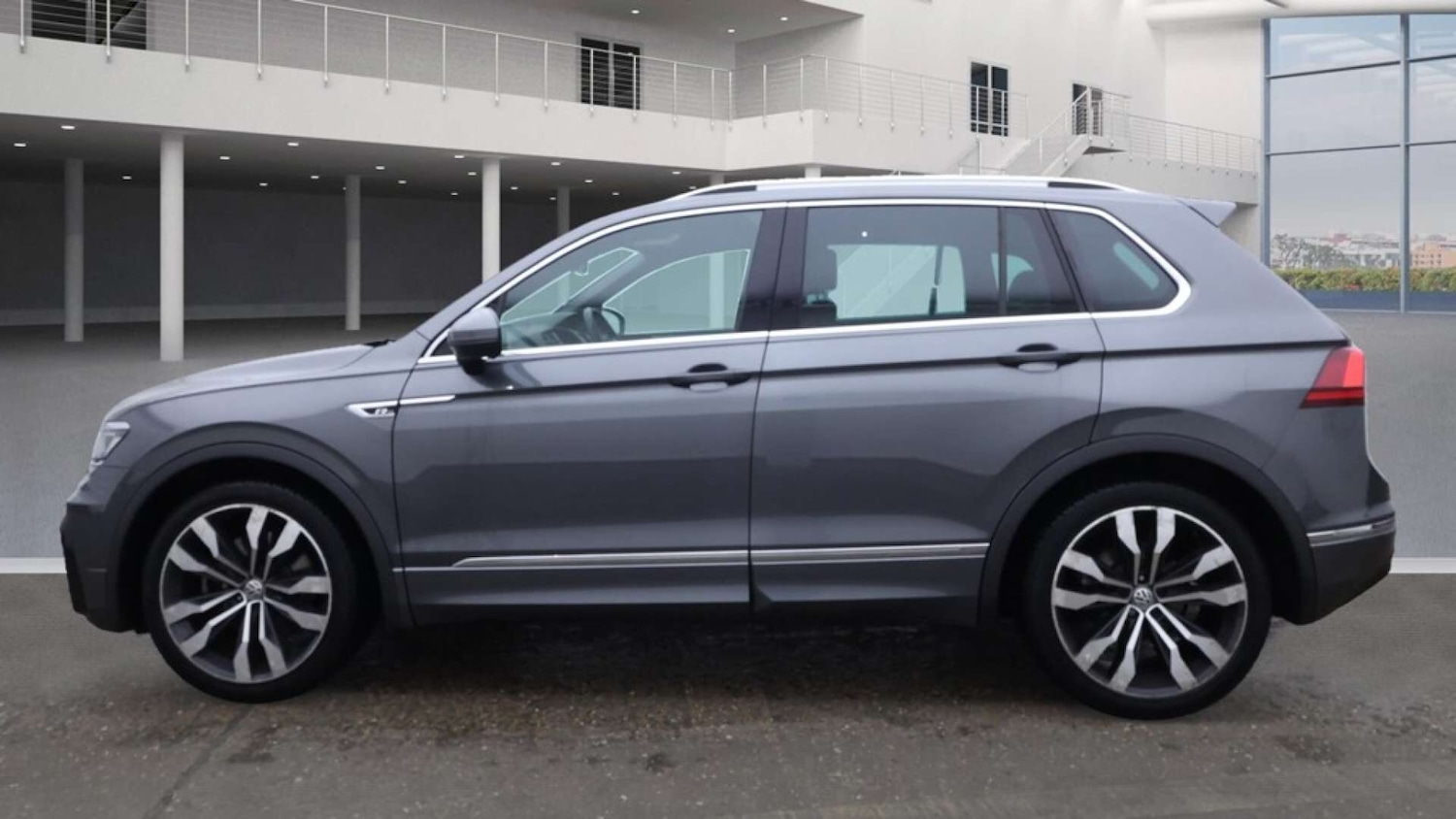 Used Volkswagen Tiguan 2018 for sale - 76365755: Photo 7