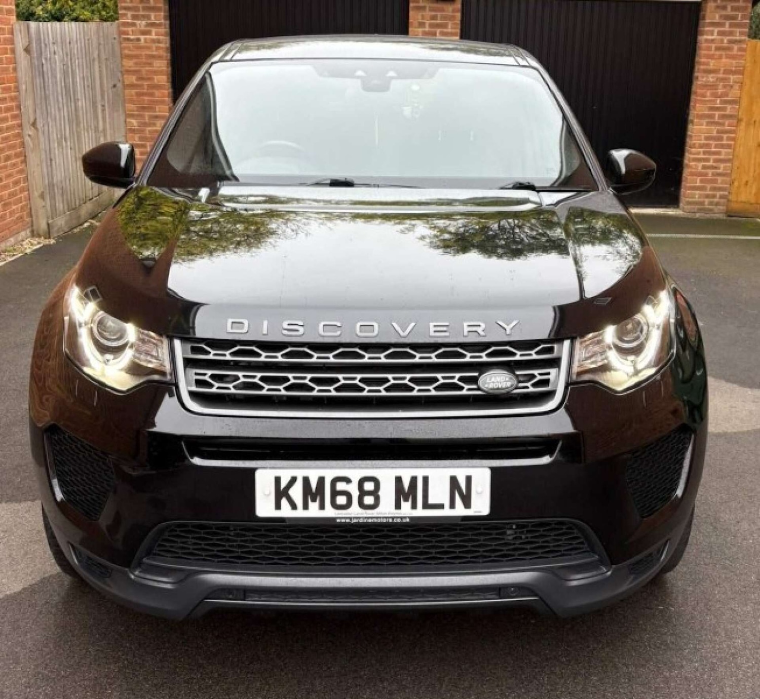 Used Land Rover Discovery Sport 2018 for sale - 76426543: Photo 2