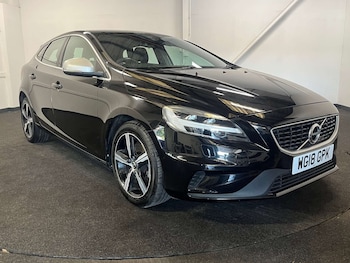 Used Volvo V40 2018 for sale - 79139018: Photo