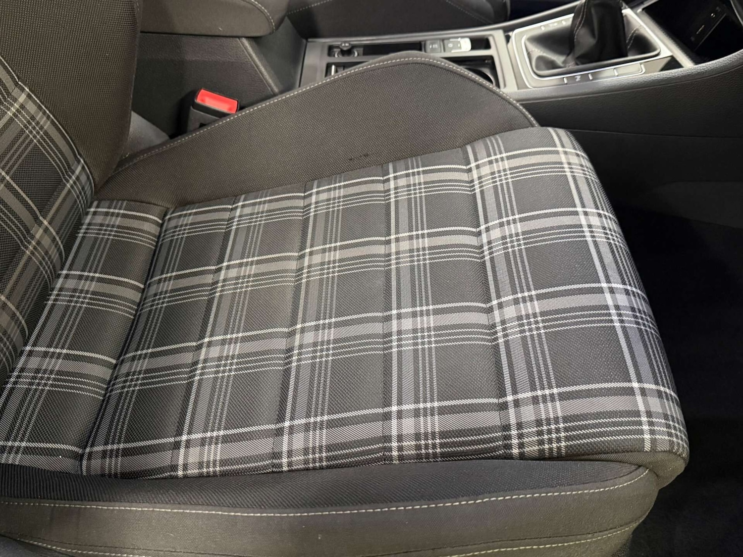 Used Volkswagen Golf 2018 for sale - 76231411: Photo 10
