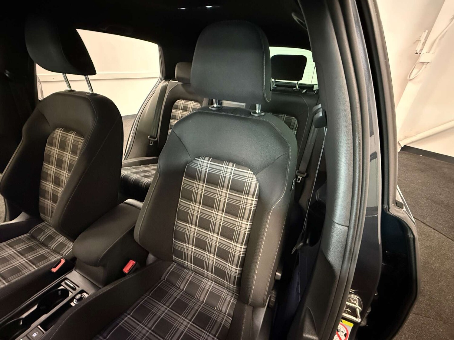 Used Volkswagen Golf 2018 for sale - 76231411: Photo 14
