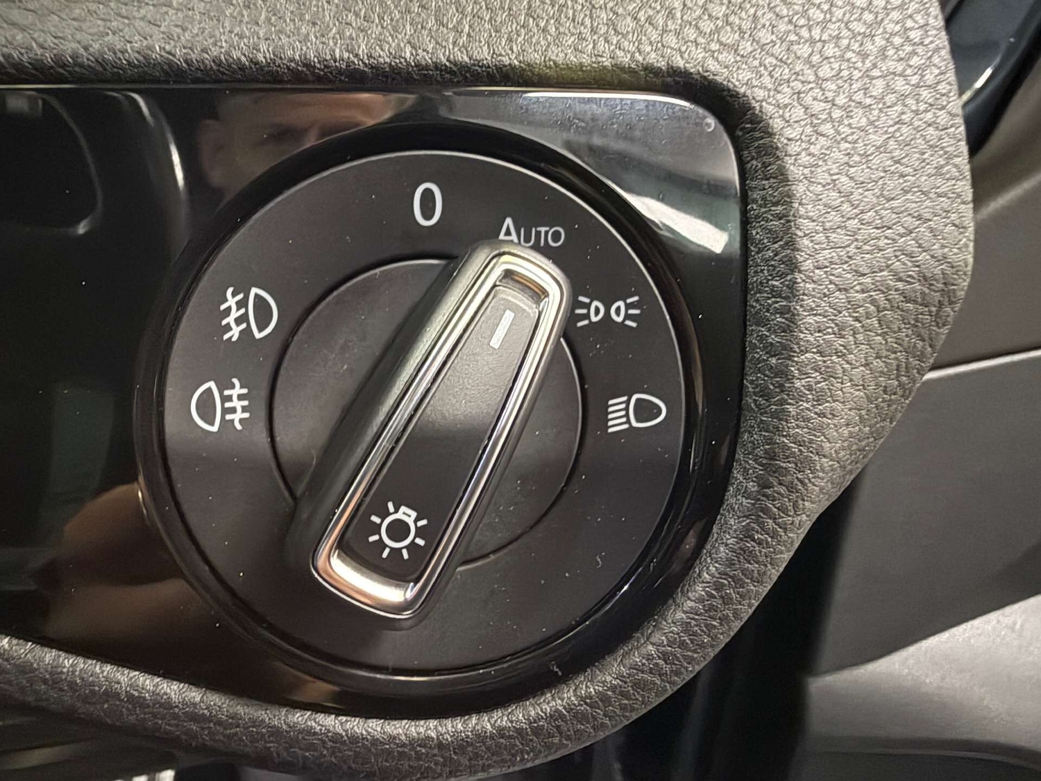 Used Volkswagen Golf 2018 for sale - 76231411: Photo 26