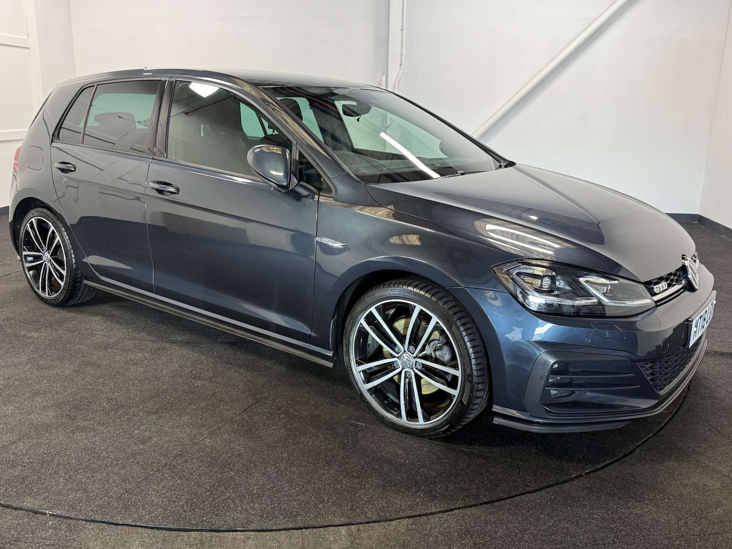 Used Volkswagen Golf 2018 for sale - 76231411: Photo 5