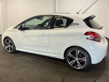 Used Peugeot 208 2017 for sale - 75426046: Photo