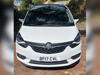 Used Vauxhall Zafira 2017 for sale - 76232927: Photo 2