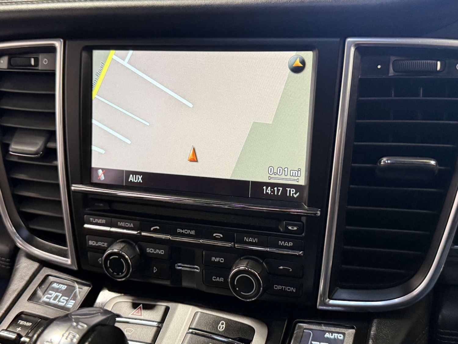 Used Porsche Panamera 2011 for sale - 77490803: Photo 21