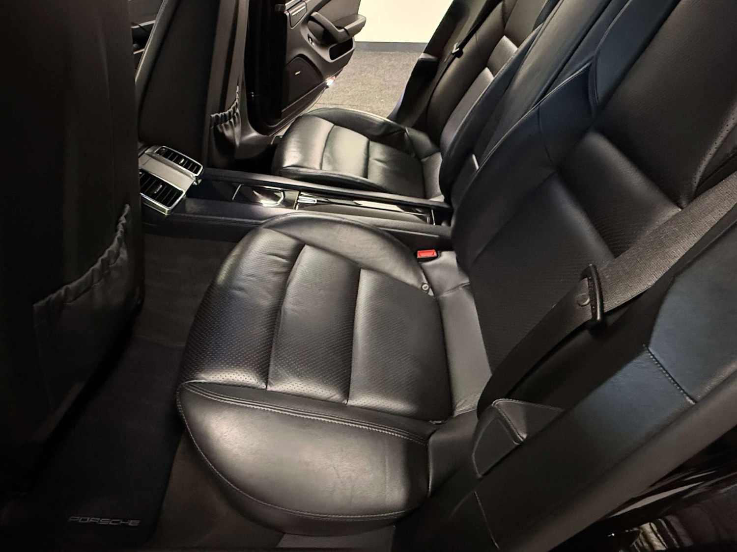 Used Porsche Panamera 2011 for sale - 77490803: Photo 39