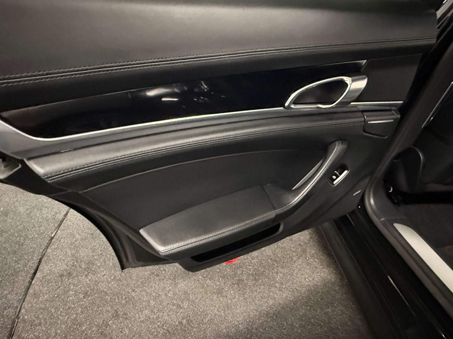 Used Porsche Panamera 2011 for sale - 77490803: Photo 41