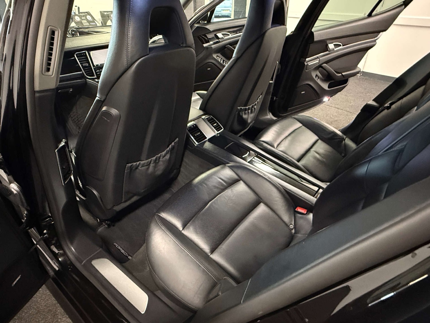 Used Porsche Panamera 2011 for sale - 77490803: Photo 55