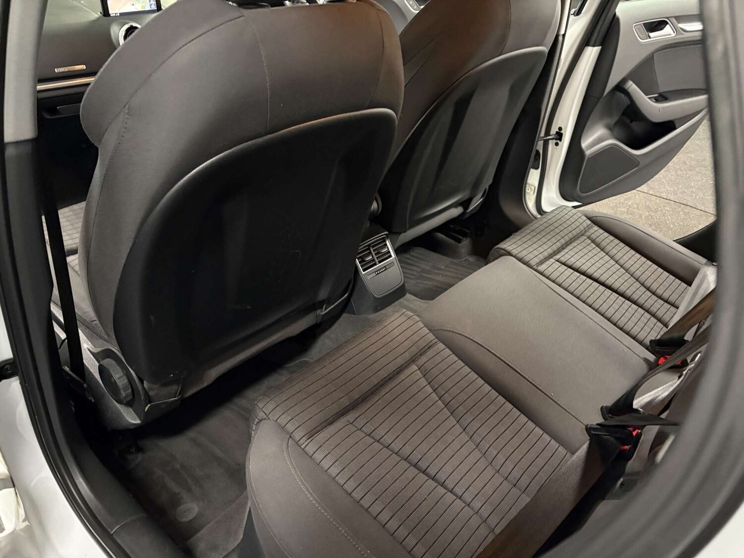 Used Audi A3 2017 for sale - 77249680: Photo 37