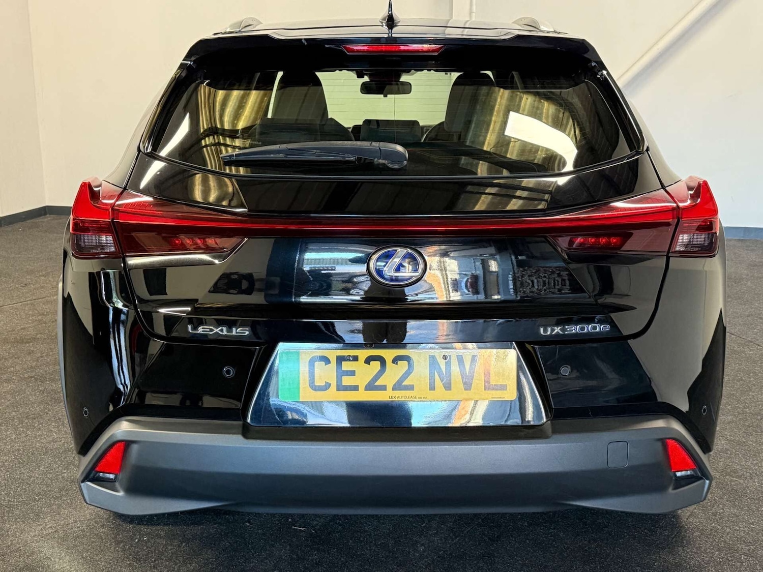 Used Lexus UX 2022 for sale - 76982670: Photo 4