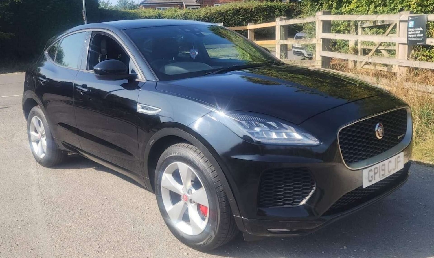 Used Jaguar E-Pace 2019 for sale - 76791375: Photo 1