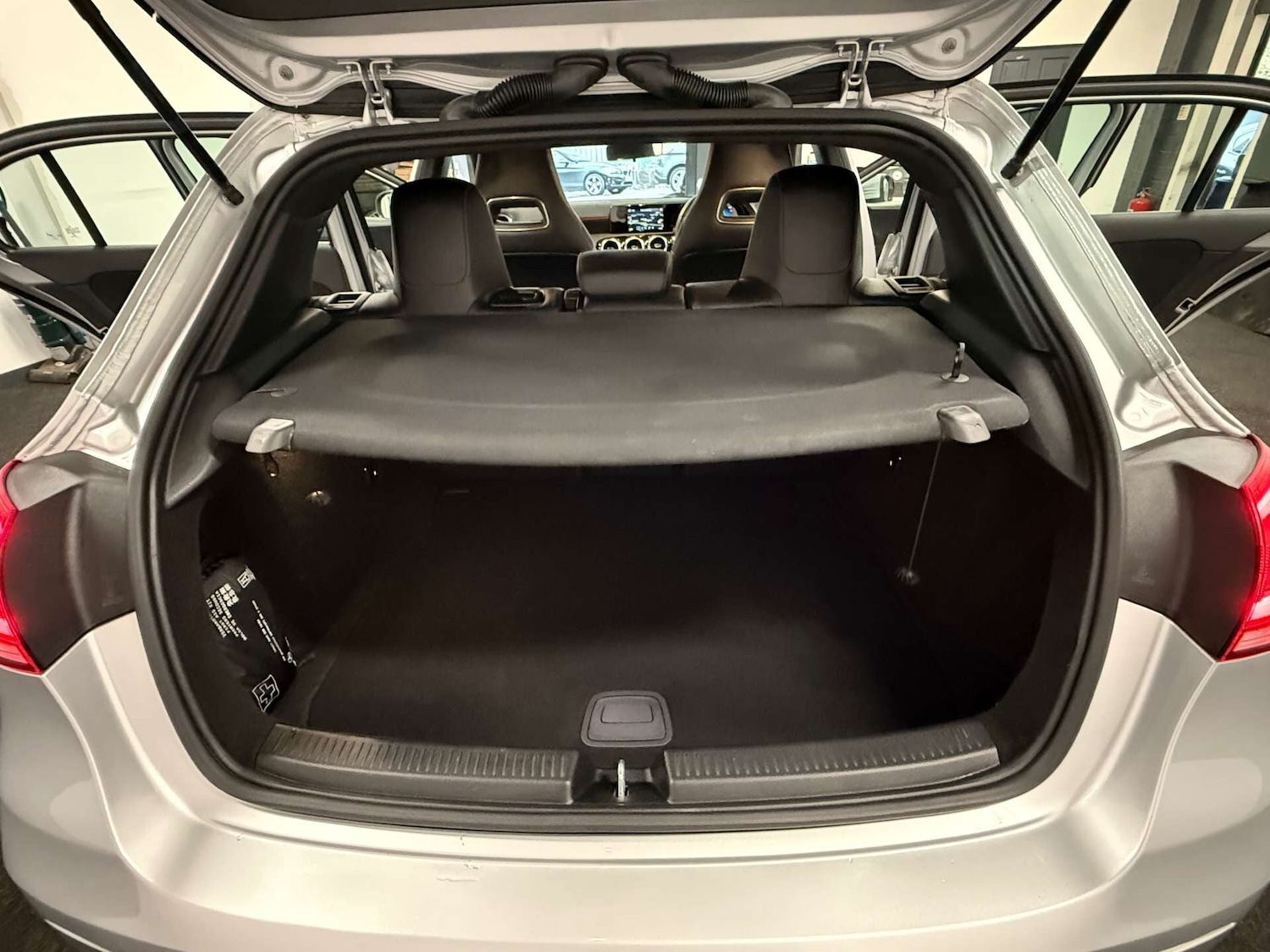 Used Mercedes-Benz A-Class 2019 for sale - 76893151: Photo 36