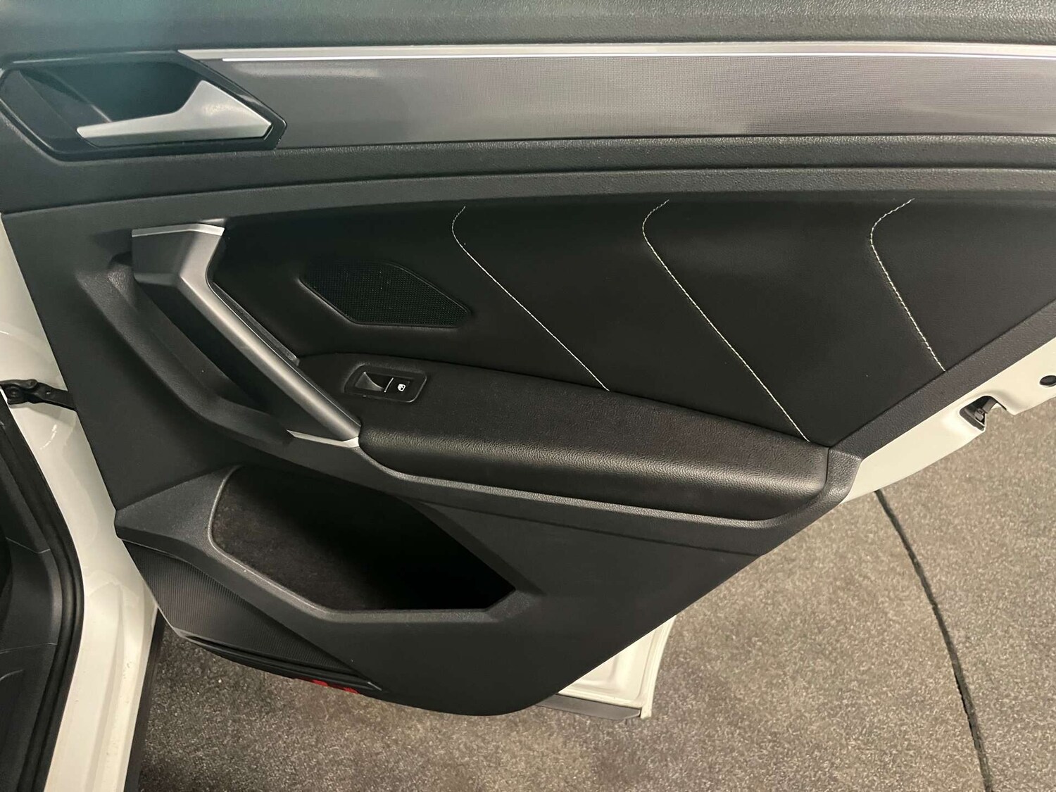 Used Volkswagen Tiguan 2017 for sale - 76264523: Photo 28