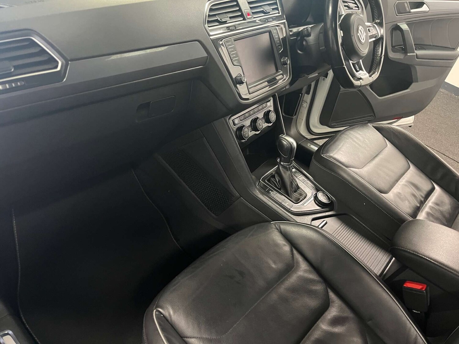 Used Volkswagen Tiguan 2017 for sale - 76264523: Photo 48