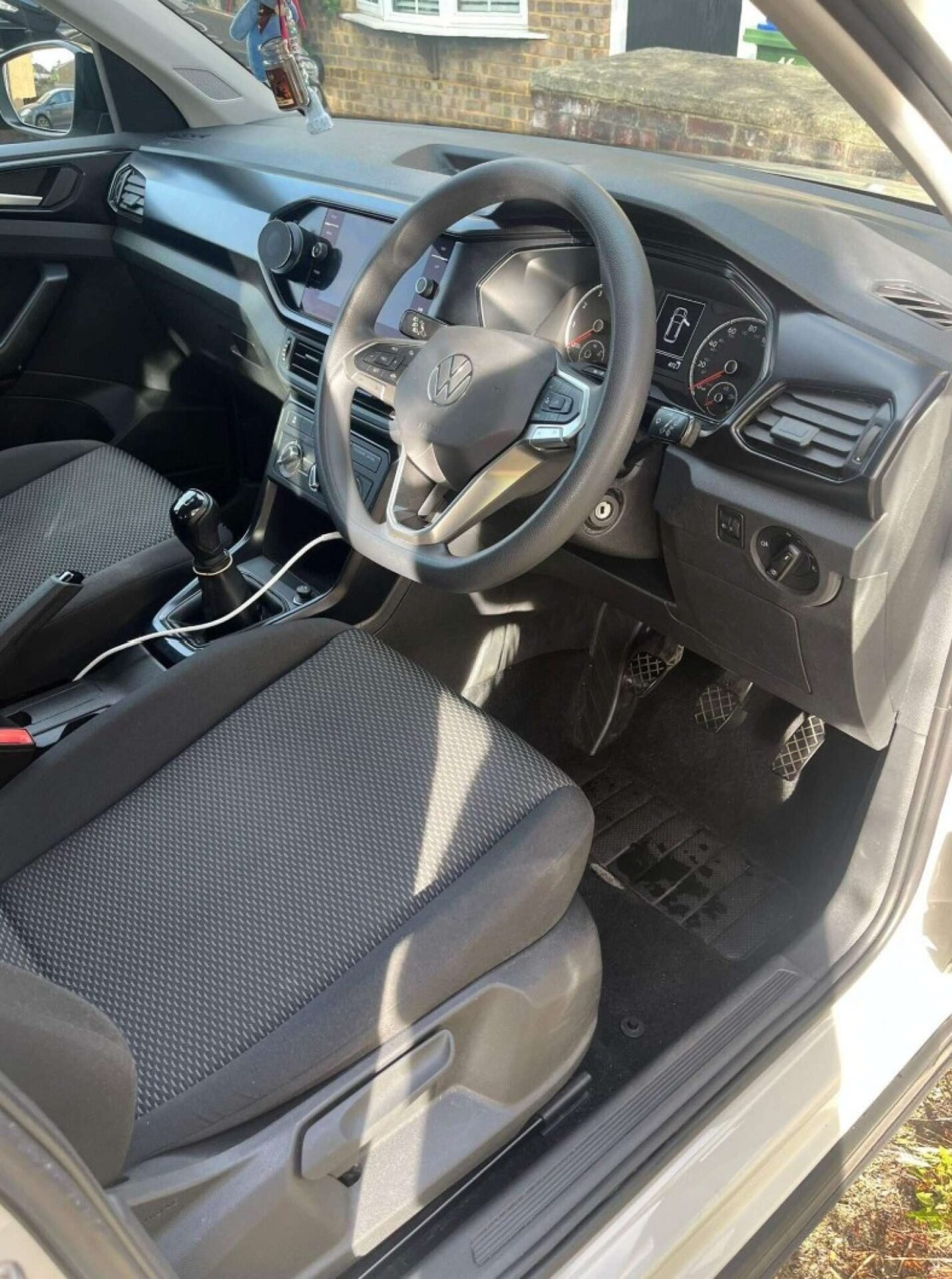 Used Volkswagen T-Cross 2021 for sale - 76421940: Photo 3