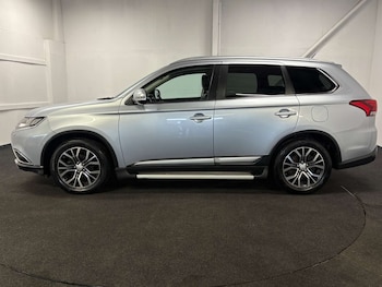 Used Mitsubishi Outlander 2016 for sale - 77731013: Photo