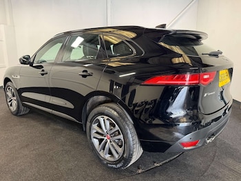 Used Jaguar F-Pace 2019 for sale - 77701018: Photo