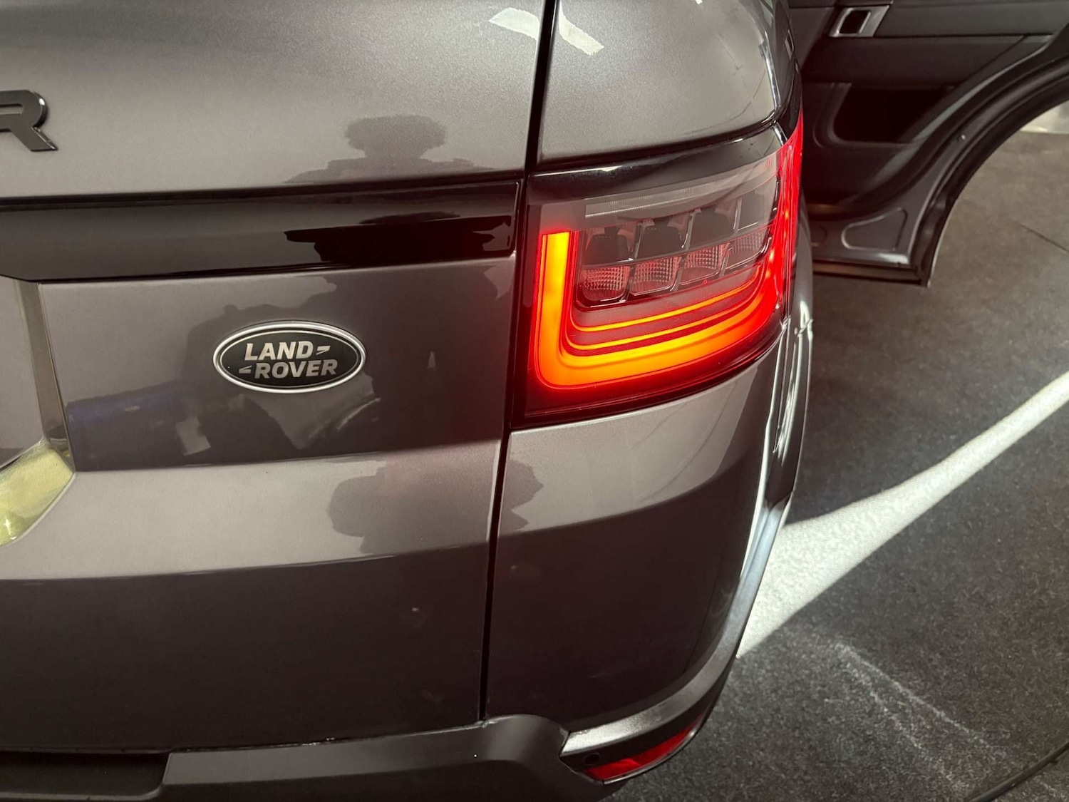 Used Land Rover Range Rover Sport 2015 for sale - 77888311: Photo 46