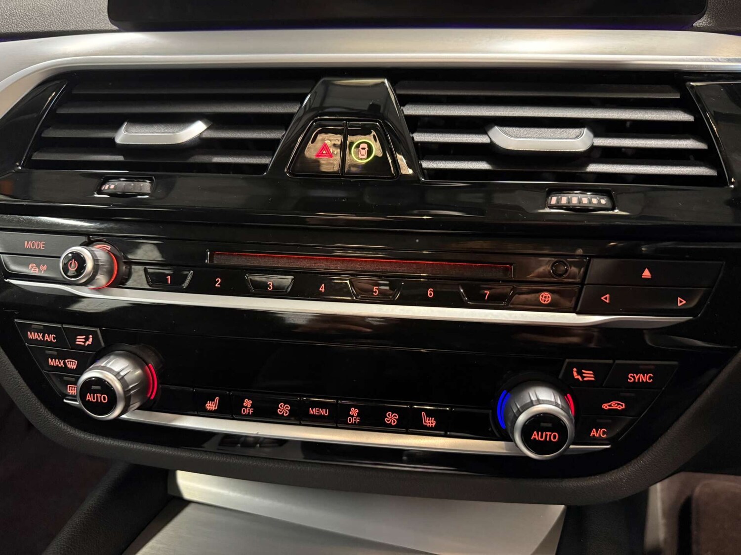 Used BMW 5 Series 2017 for sale - 76065783: Photo 27