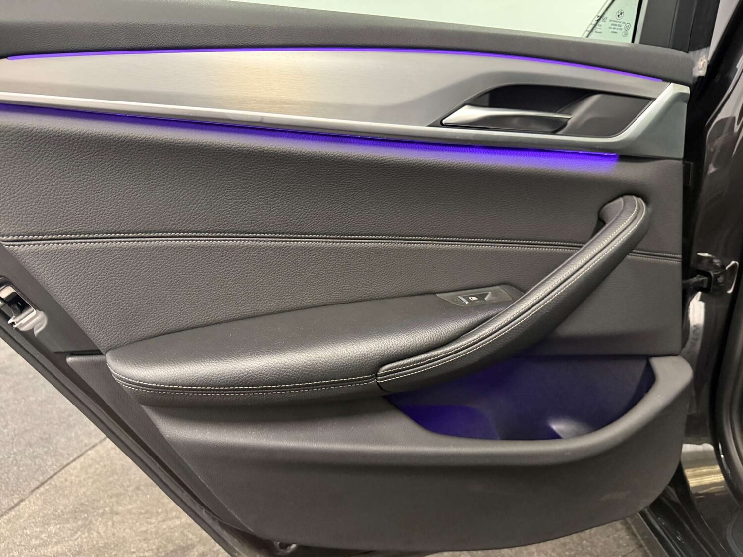 Used BMW 5 Series 2017 for sale - 76065783: Photo 40