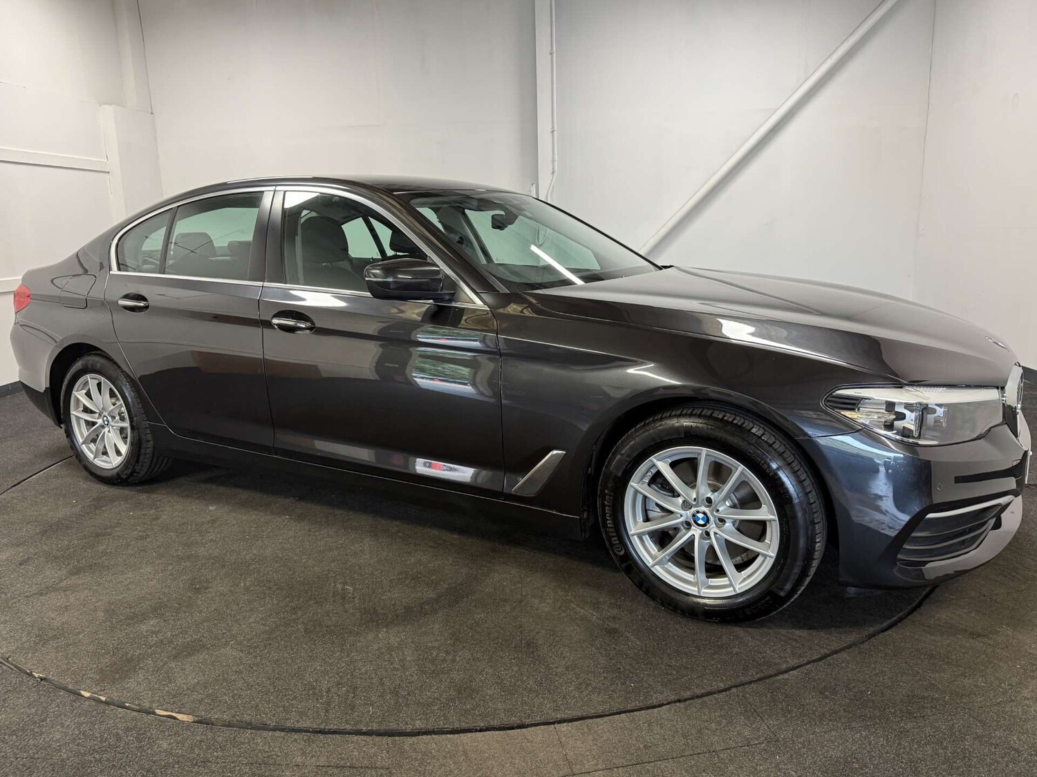 Used BMW 5 Series 2017 for sale - 76065783: Photo 6