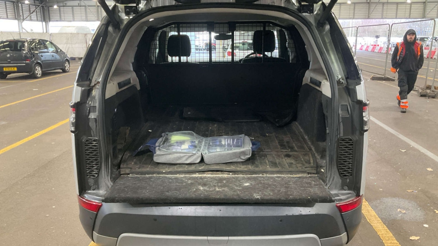 Used Land Rover Discovery 2020 for sale - 77902681: Photo 11