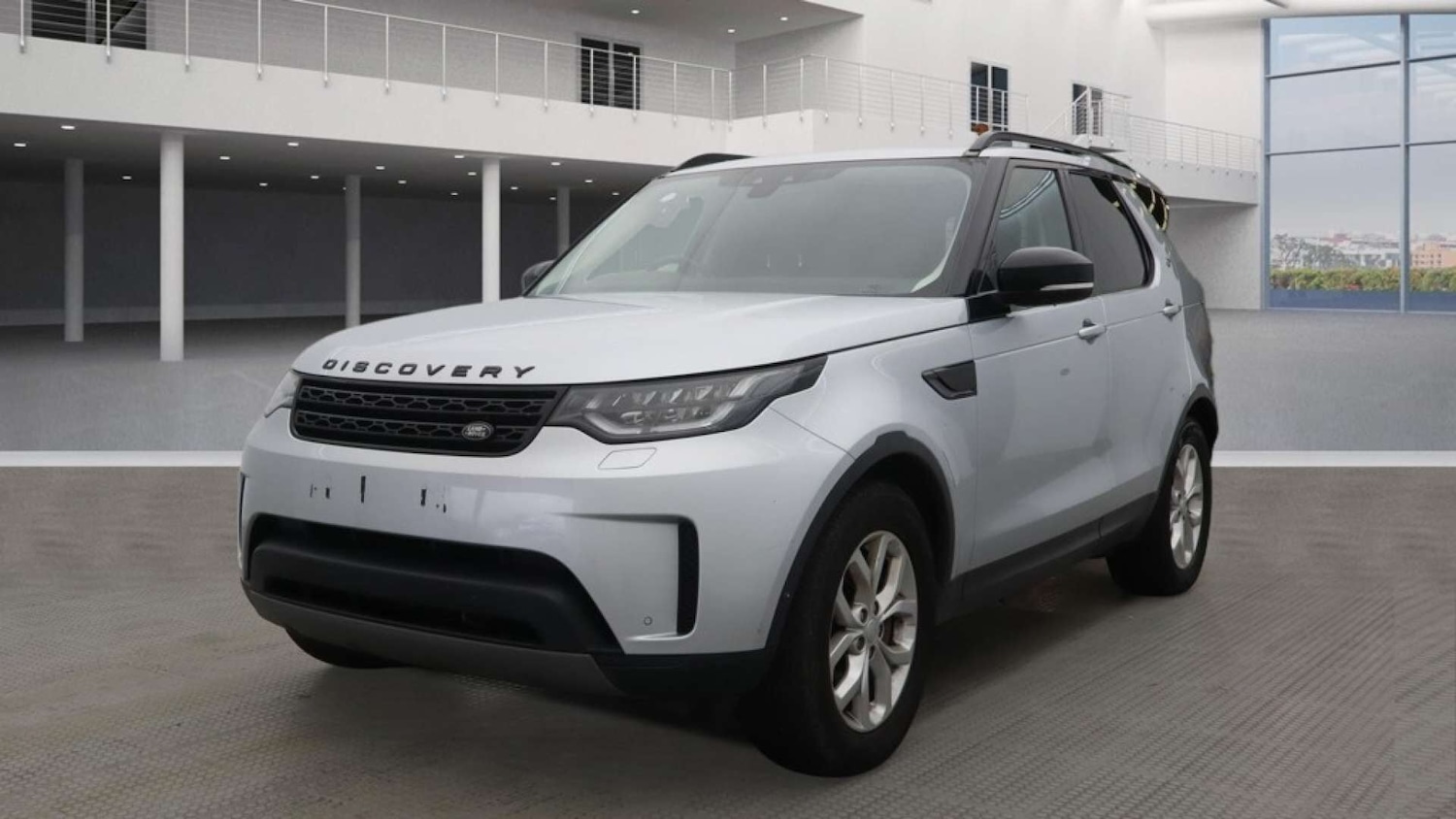Used Land Rover Discovery 2020 for sale - 77902681: Photo 2