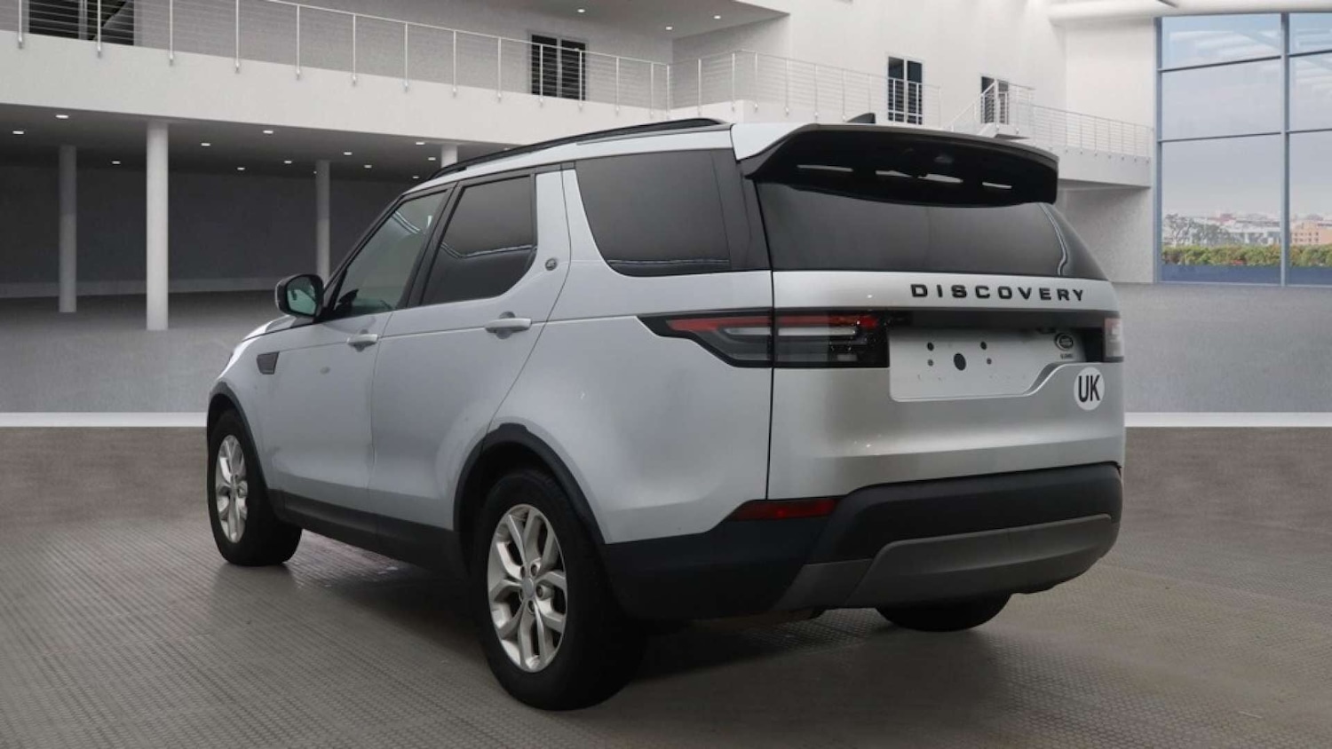 Used Land Rover Discovery 2020 for sale - 77902681: Photo 3