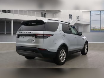 Used Land Rover Discovery 2020 for sale - 77902681: Photo