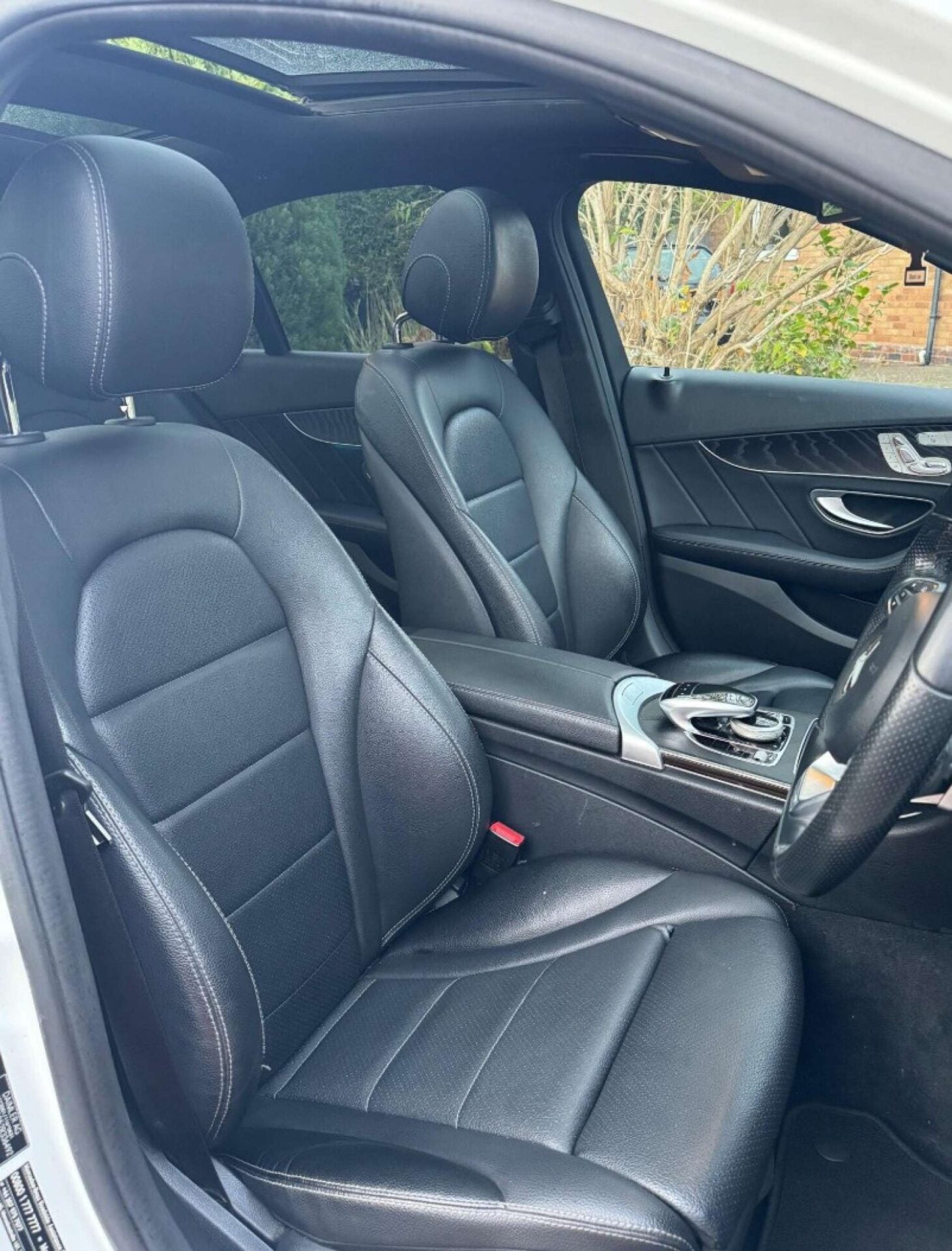 Used Mercedes-Benz C Class 2018 for sale - 76670345: Photo 4