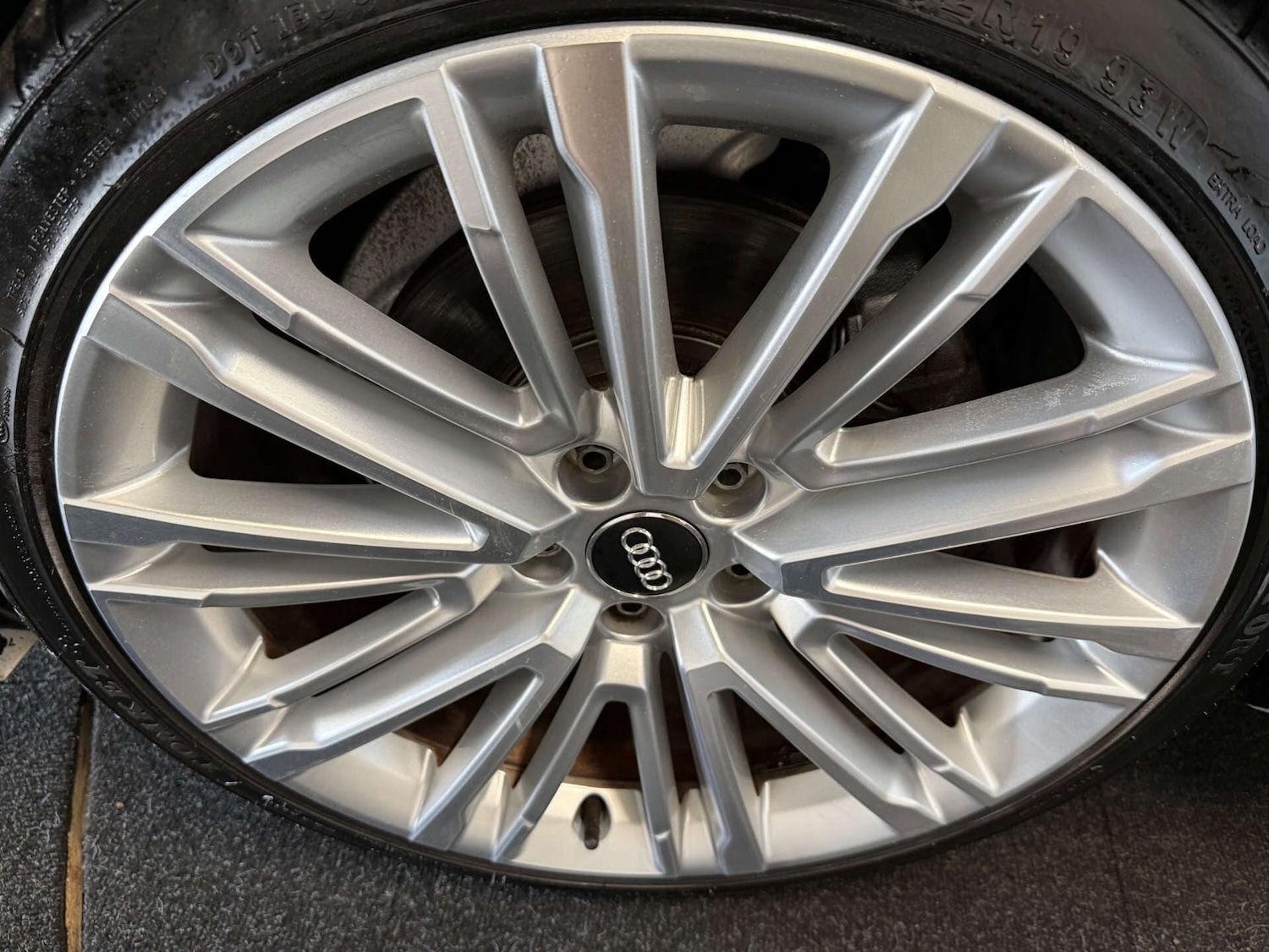 Used Audi A4 2019 for sale - 78070111: Photo 43