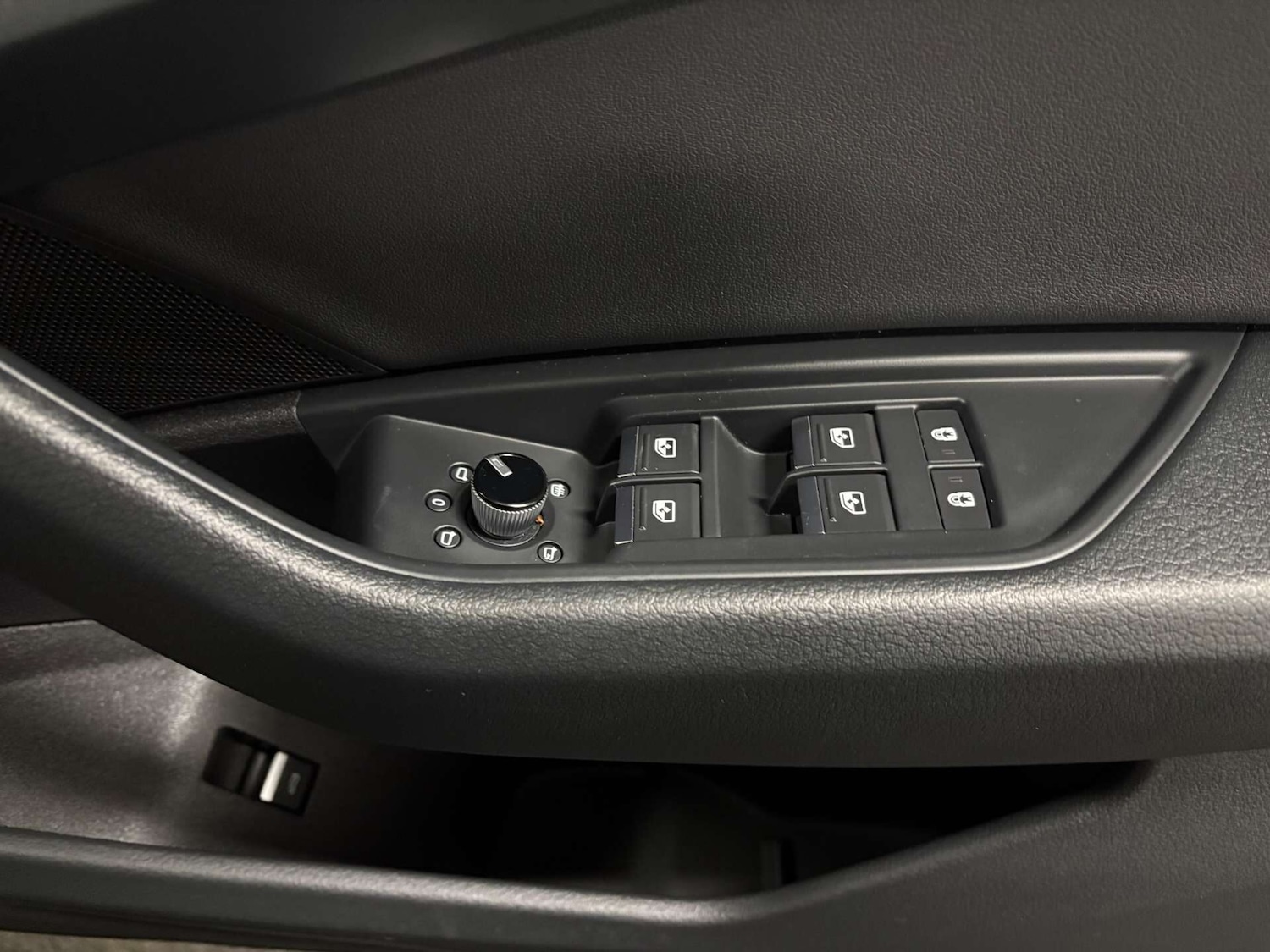 Used Audi e-tron 2021 for sale - 77997132: Photo 14