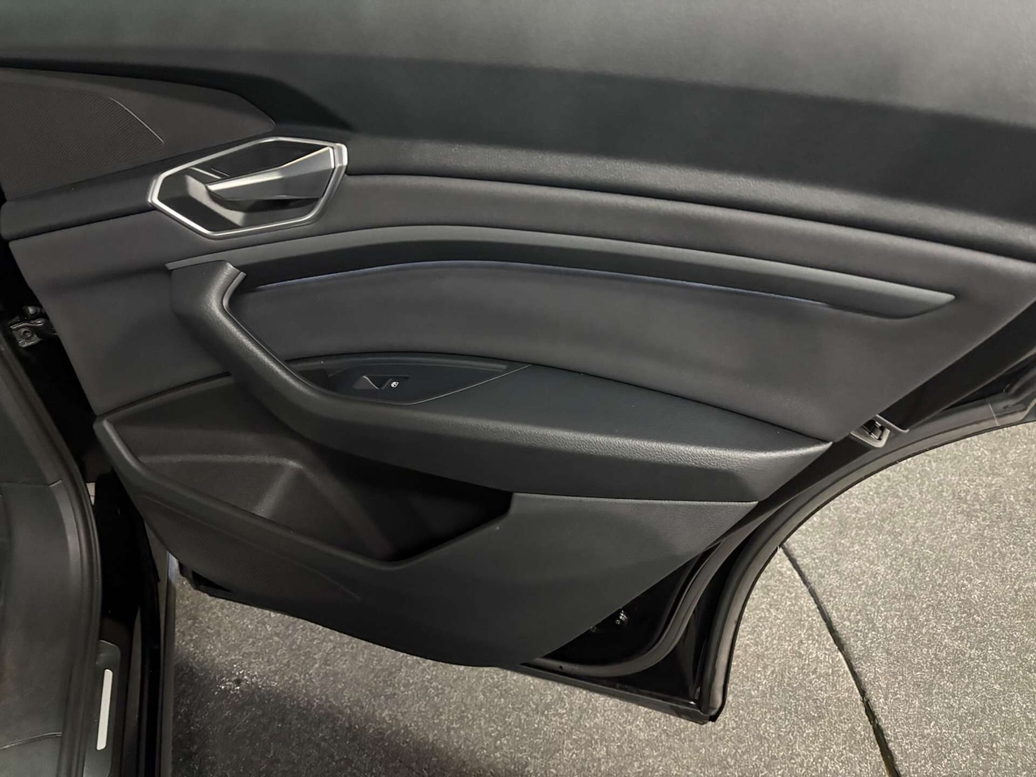 Used Audi e-tron 2021 for sale - 77997132: Photo 36