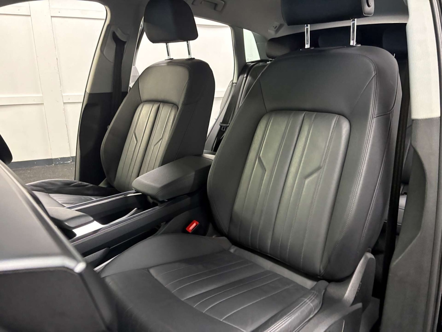 Used Audi e-tron 2021 for sale - 77997132: Photo 54