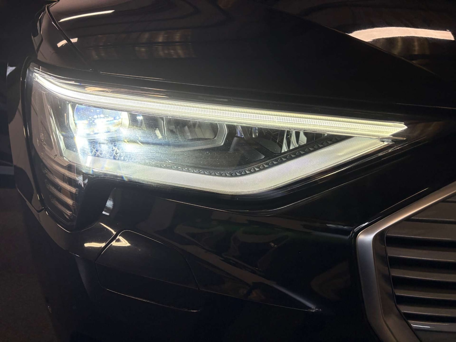 Used Audi e-tron 2021 for sale - 77997132: Photo 59